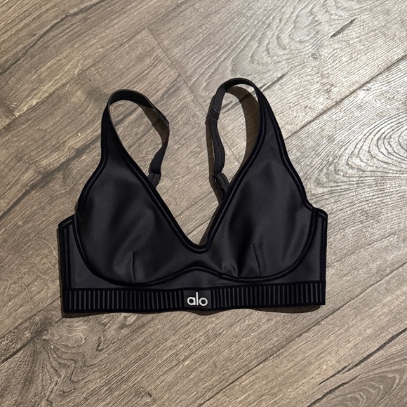 ALO Yoga Other - ALO Yoga lineup bra -XS